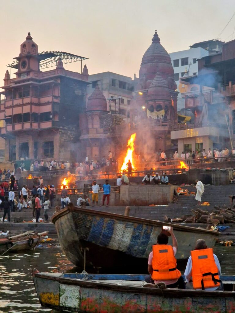 Город огней Варанаси и золотой треугольник Индии за 6 дней